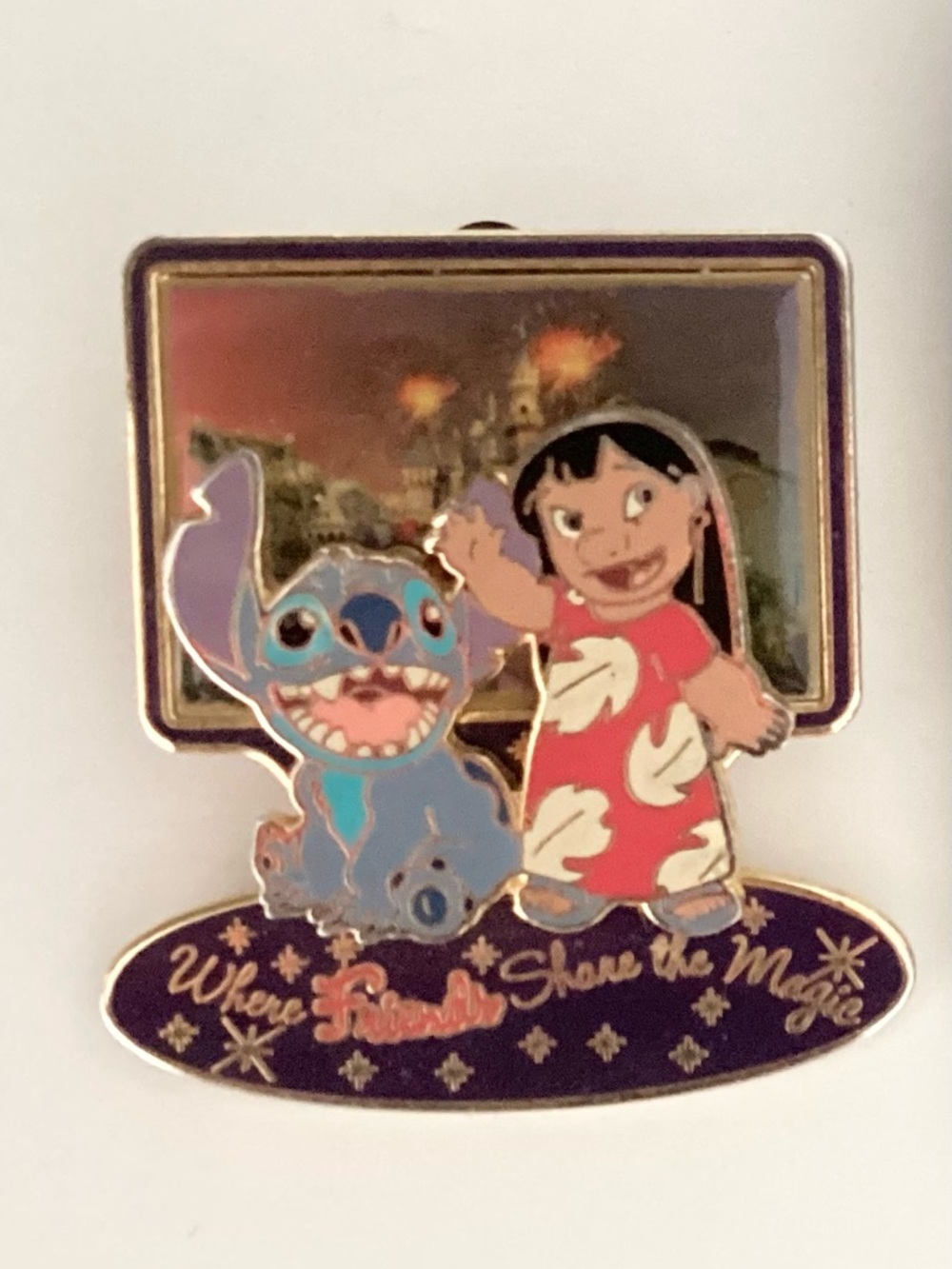 Disney Lilo and Stitch - Where Friends Share the Magic LE2500 Pin